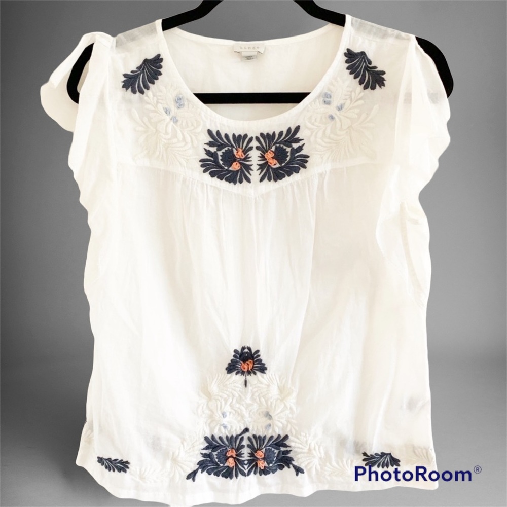 Hinge Nordstrom 🌟White Blouse Floral Embroidery Boho Size XS